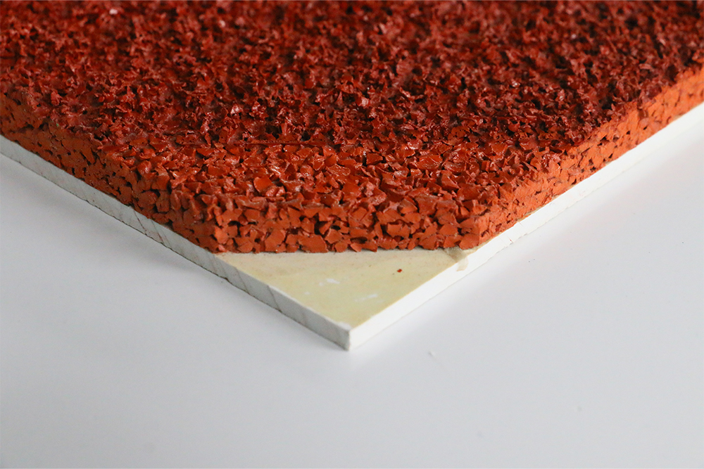 prod-permeable-momentum-running-track-2-r2